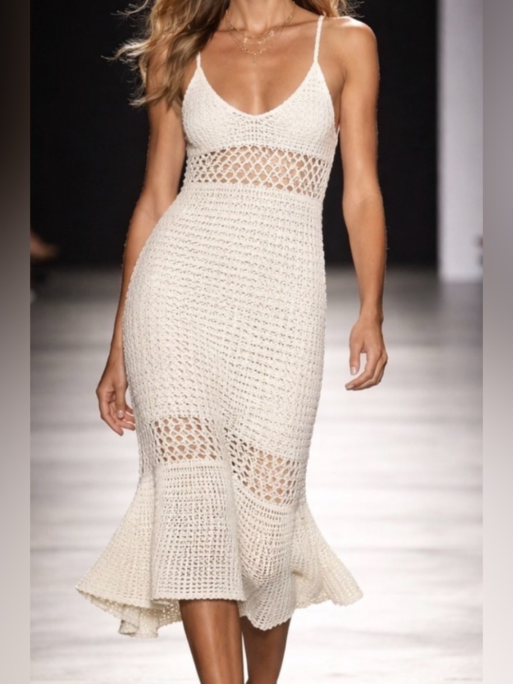 Elegant Bohemian Summer Holiday Backless Crochet Cream Dress